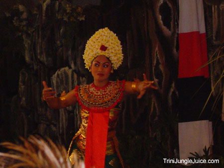 bali2004-057