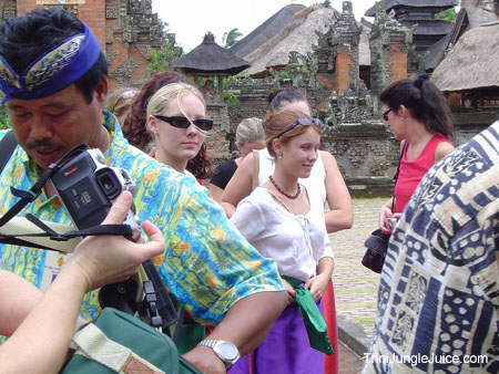 bali2004-082
