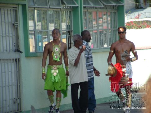 tntc2k5_poison_tue-008