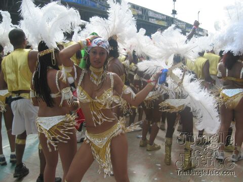 tntc2k5_poison_tue-042