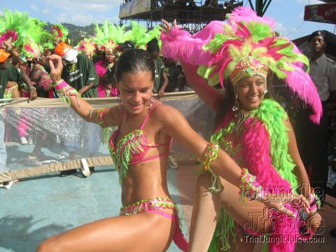 tntc2k5_poison_tue-050