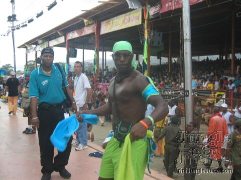 titania_poison_tue-77