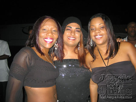 black_white_blend-06