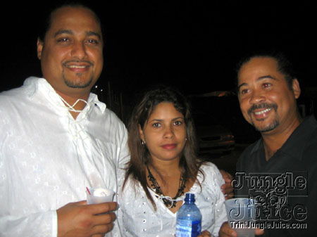 black_white_blend-08