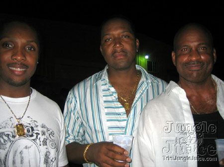 black_white_blend-16