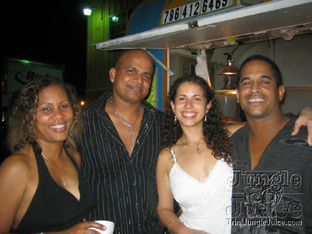 black_white_blend-22