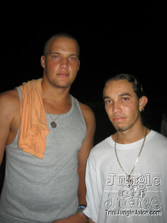 black_white_blend-32