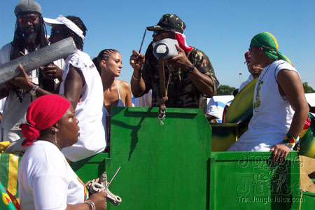 caribana_parade_pt1-035
