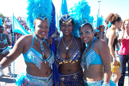 caribana_parade_pt1-053