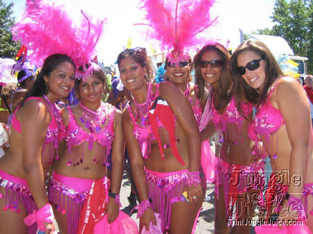 caribana_parade_pt1-067