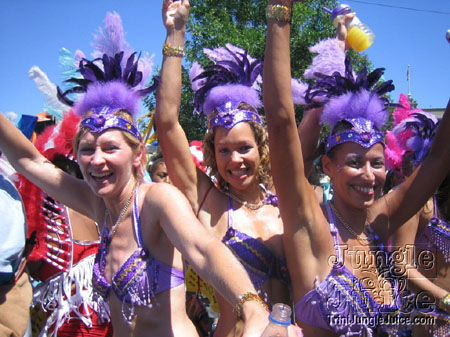caribana_parade_pt1-087