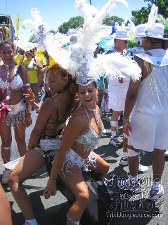 caribana_parade_pt1-098