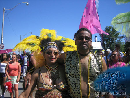 caribana_parade_pt1-108
