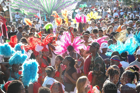 caribana_parade_pt1-153