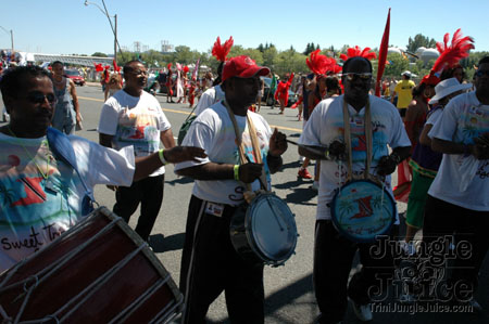 caribana_parade_pt2-033