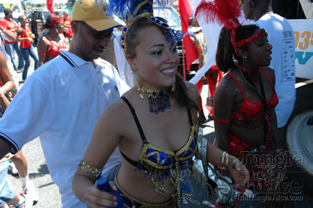 caribana_parade_pt2-038