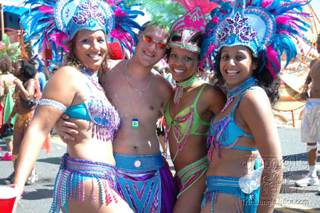 caribana_parade_pt2-095