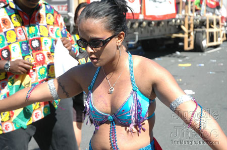 caribana_parade_pt2-105