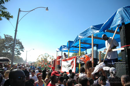 caribana_parade_pt2-123