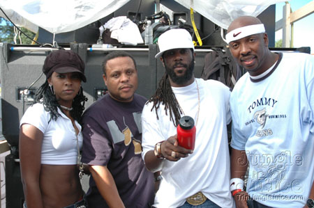 caribana_parade_pt2-147