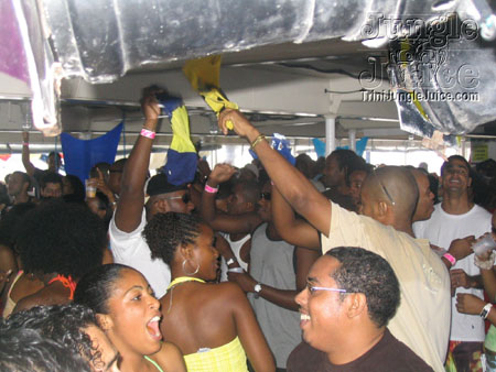 cropover_2005-24