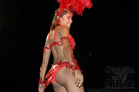 genesis_2k6_launch-002