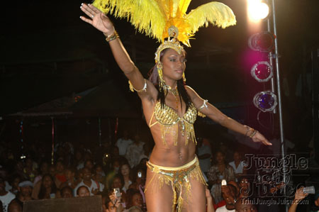 genesis_2k6_launch-010