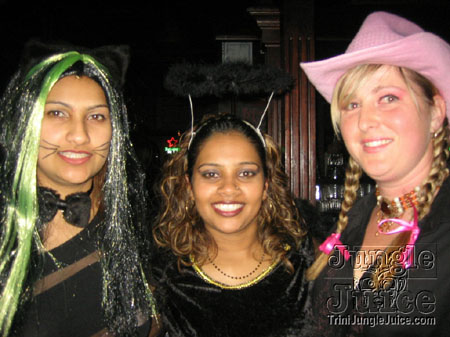 halloween_mas_ball-02