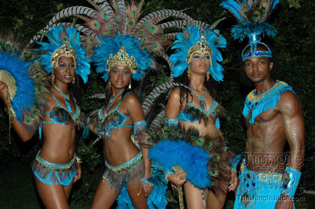 islandpeople_2k6_launch-022