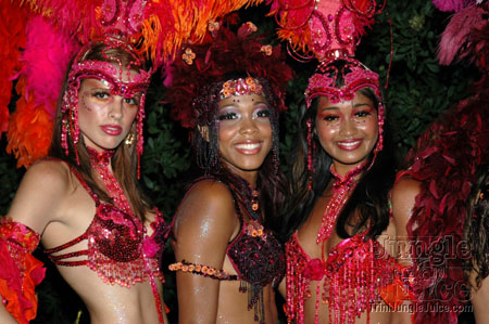 islandpeople_2k6_launch-025