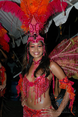 islandpeople_2k6_launch-026