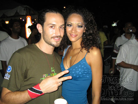 islandpeople_2k6_launch-041