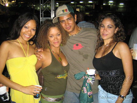 islandpeople_2k6_launch-058