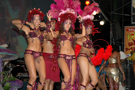 islandpeople_2k6_launch-077