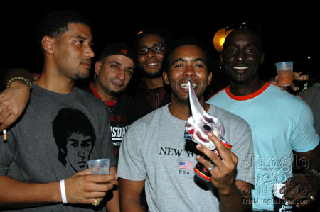 islandpeople_2k6_launch-165