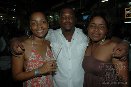 islandpeople_2k6_launch-179