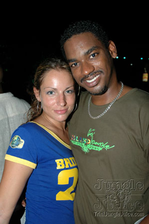 islandpeople_2k6_launch-208