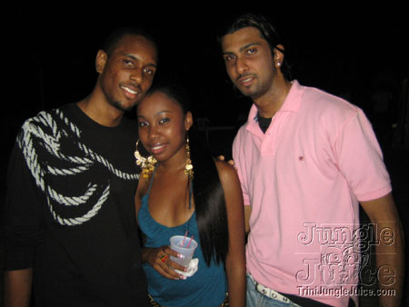 islandevents_2k6_launch-03