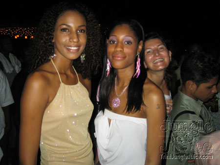 islandevents_2k6_launch-06