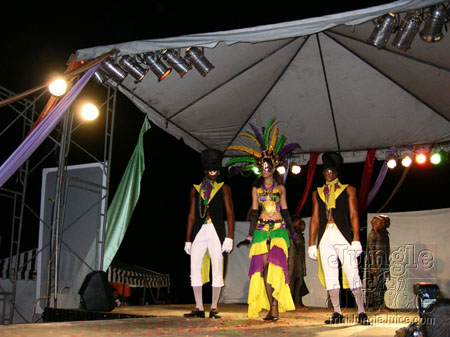 islandevents_2k6_launch-26