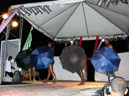 islandevents_2k6_launch-28