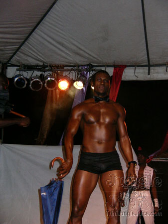 islandevents_2k6_launch-31