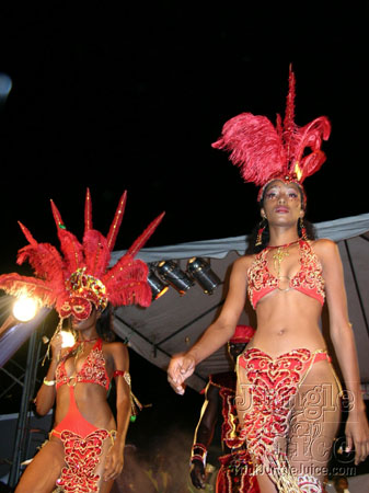 islandevents_2k6_launch-60