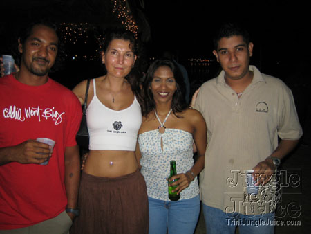 islandevents_2k6_launch-76