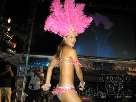 poison_2k6_launch-014