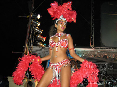 poison_2k6_launch-018