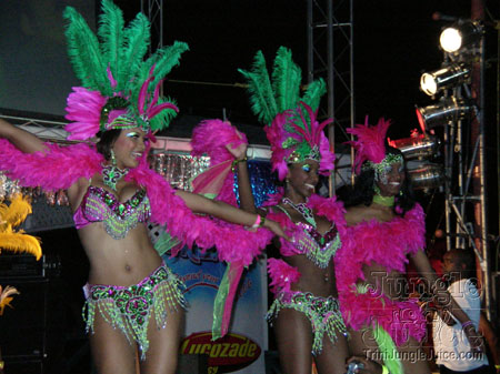 poison_2k6_launch-021