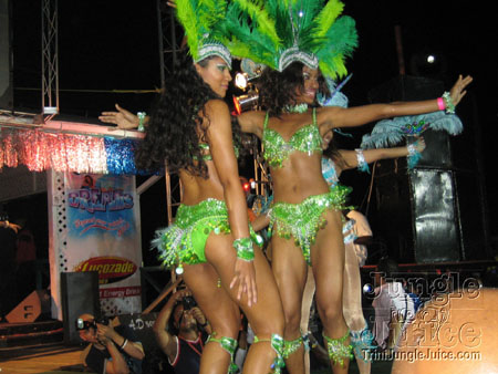 poison_2k6_launch-030