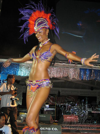 poison_2k6_launch-034