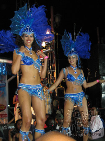 poison_2k6_launch-035